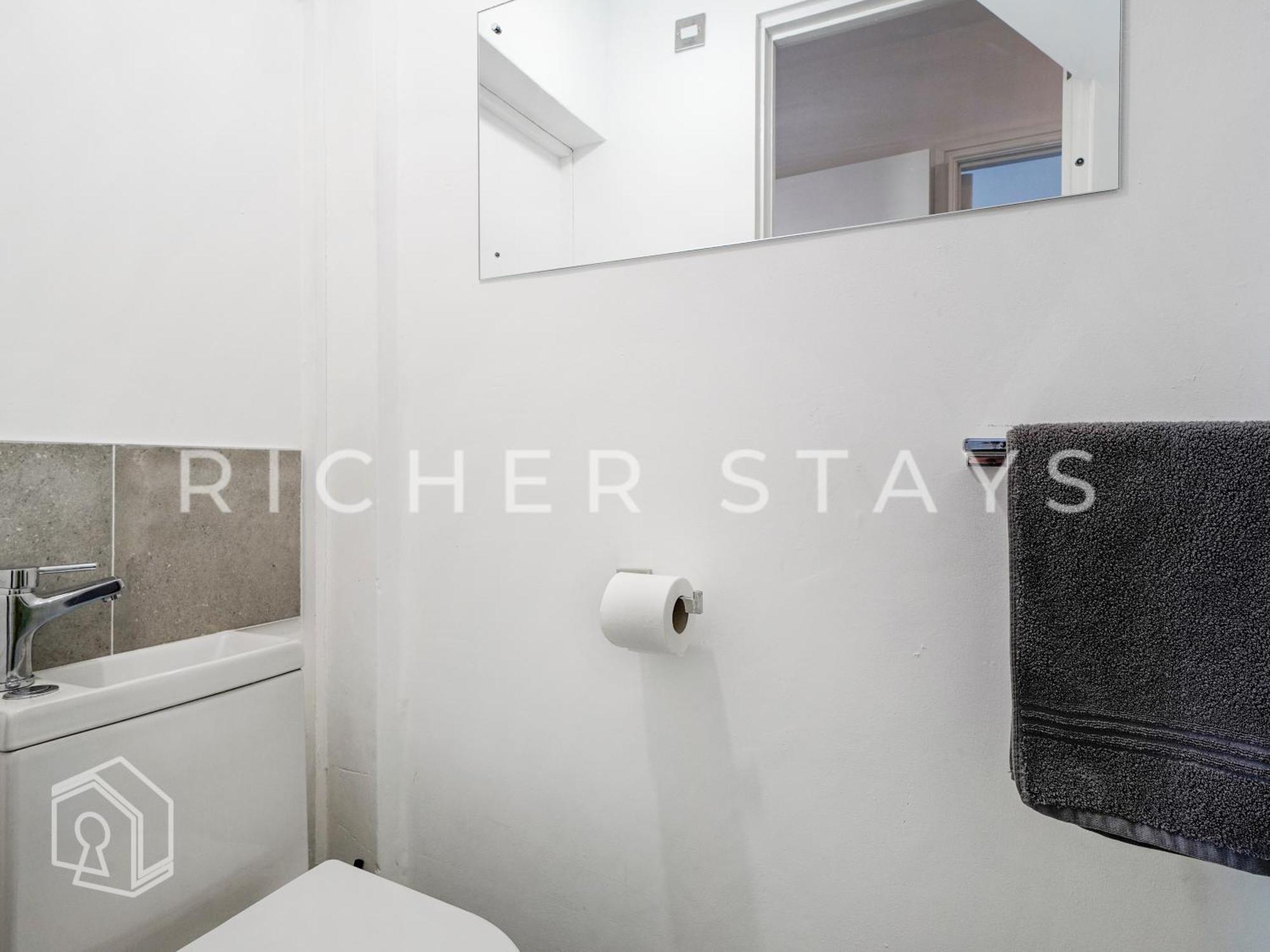 Watford Large 5Br Home - Contractors & Families Exteriör bild